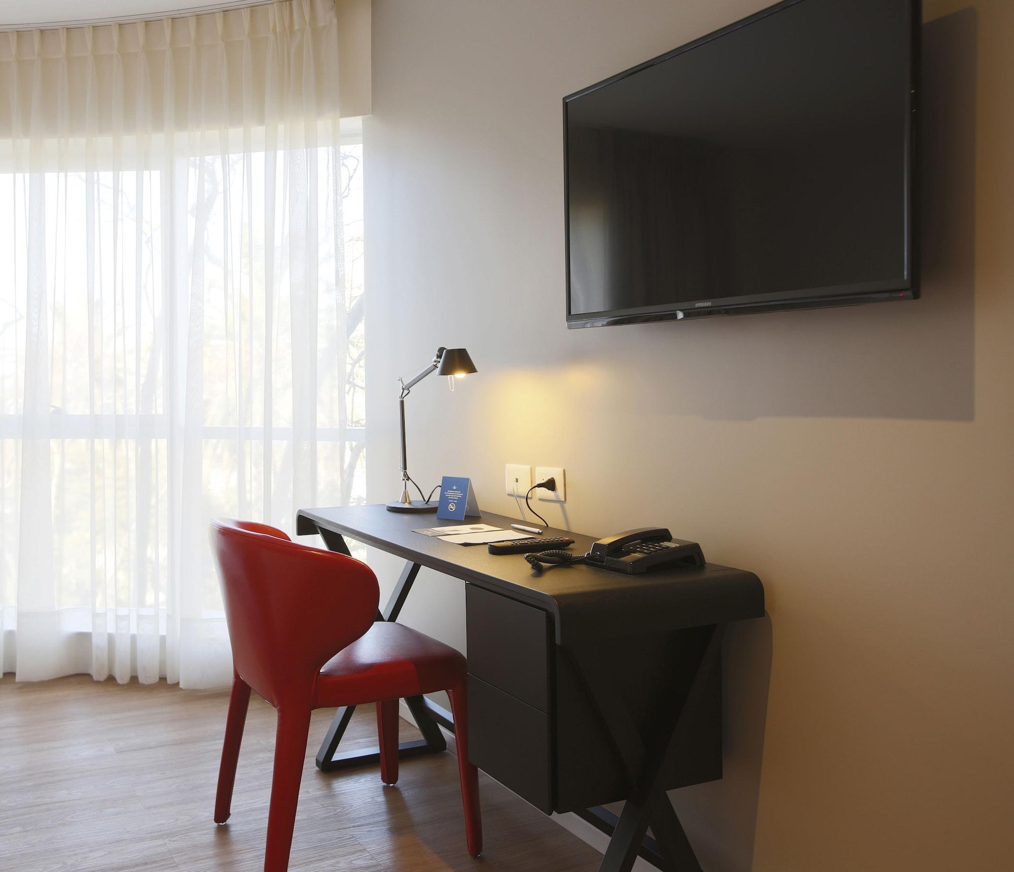 Regency Way Montevideo Hotel Esterno foto