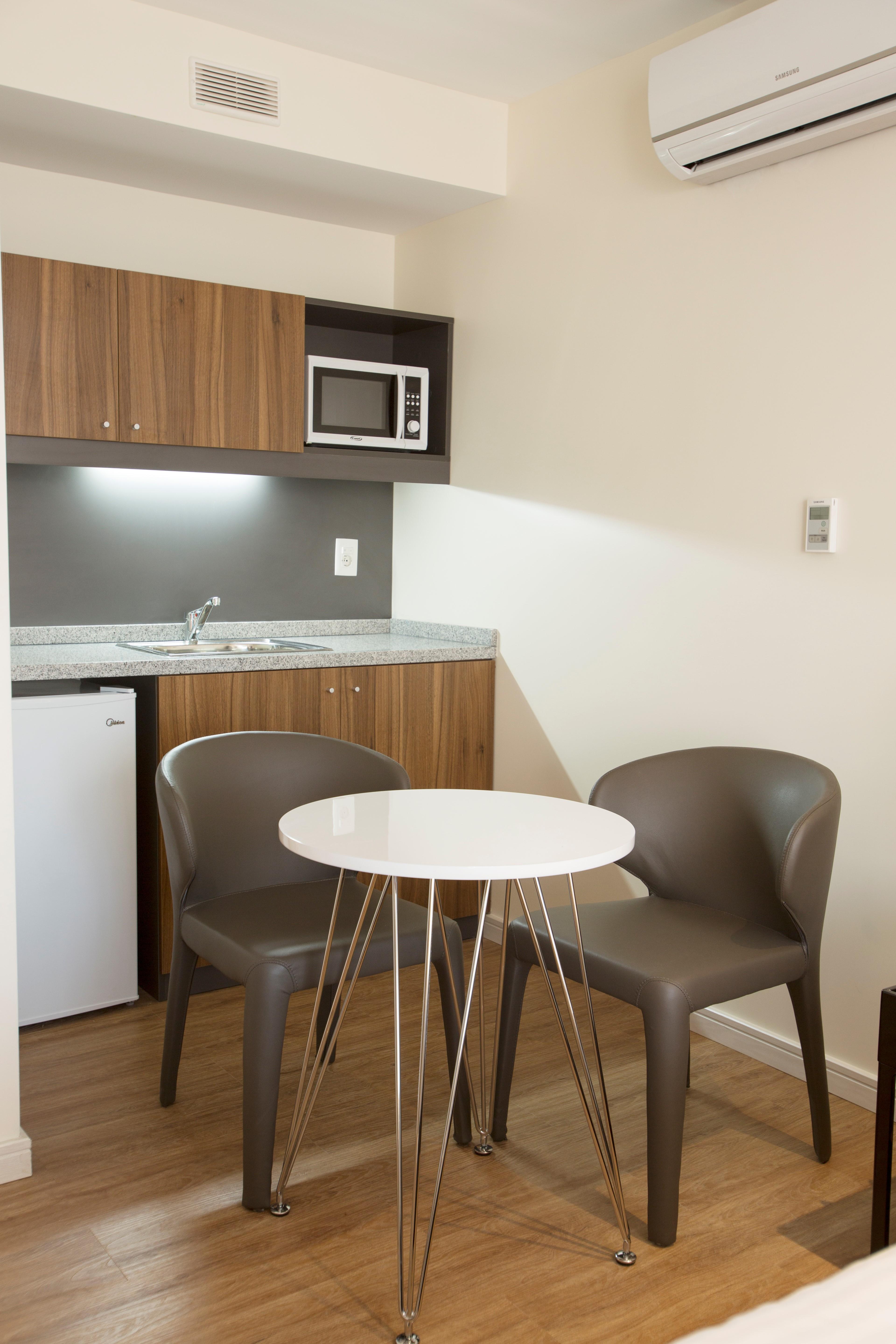 Regency Way Montevideo Hotel Esterno foto