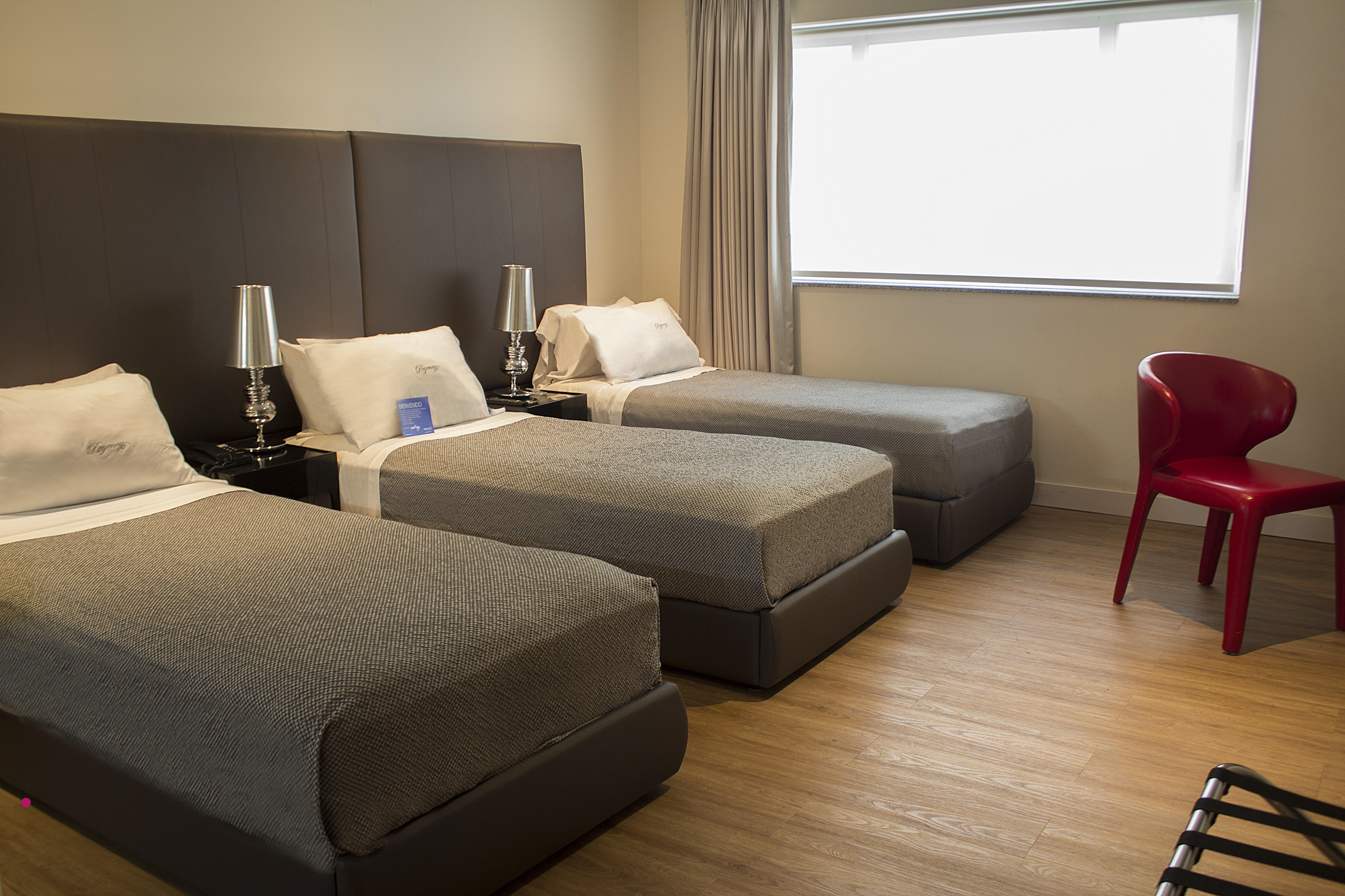 Regency Way Montevideo Hotel Esterno foto