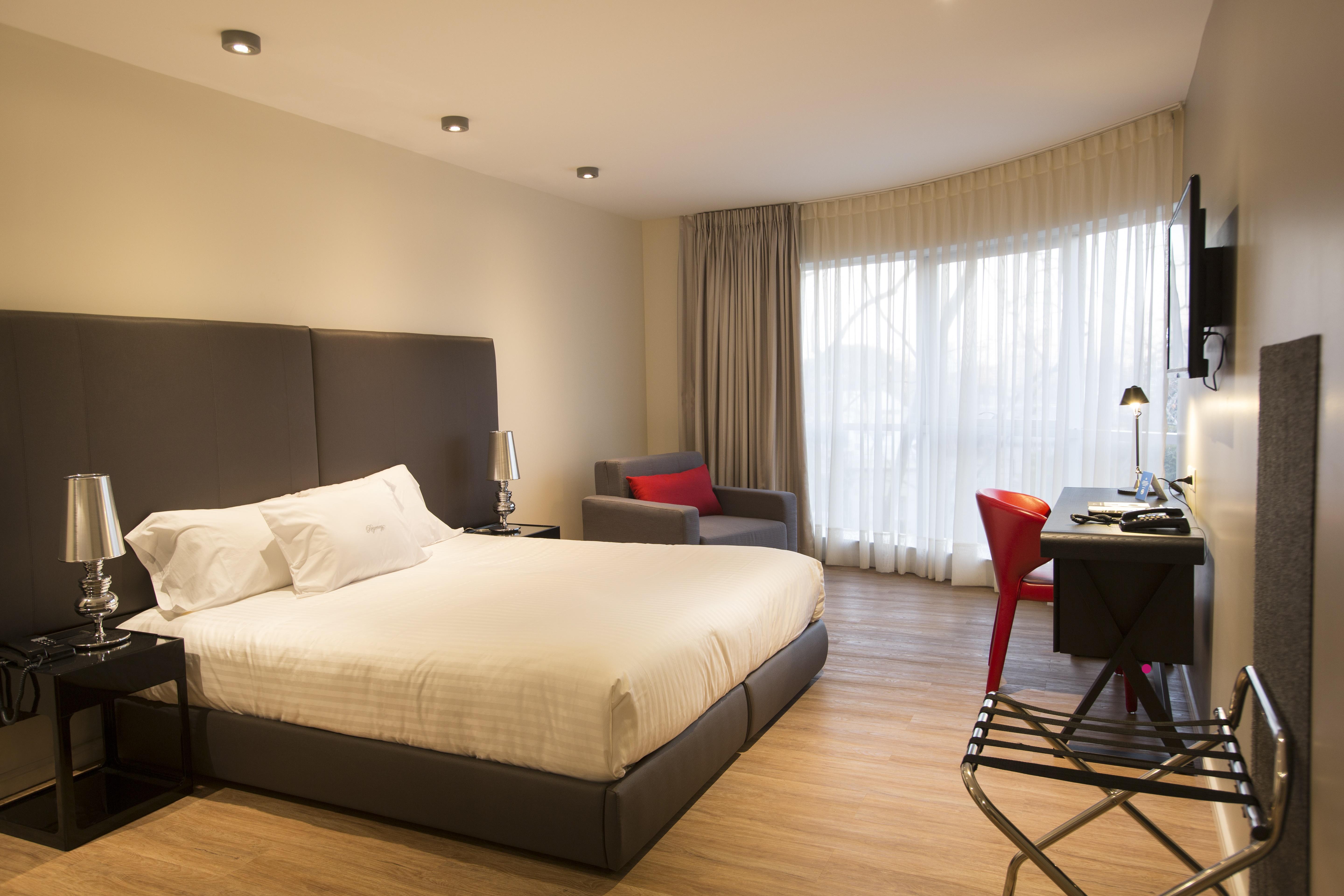 Regency Way Montevideo Hotel Esterno foto