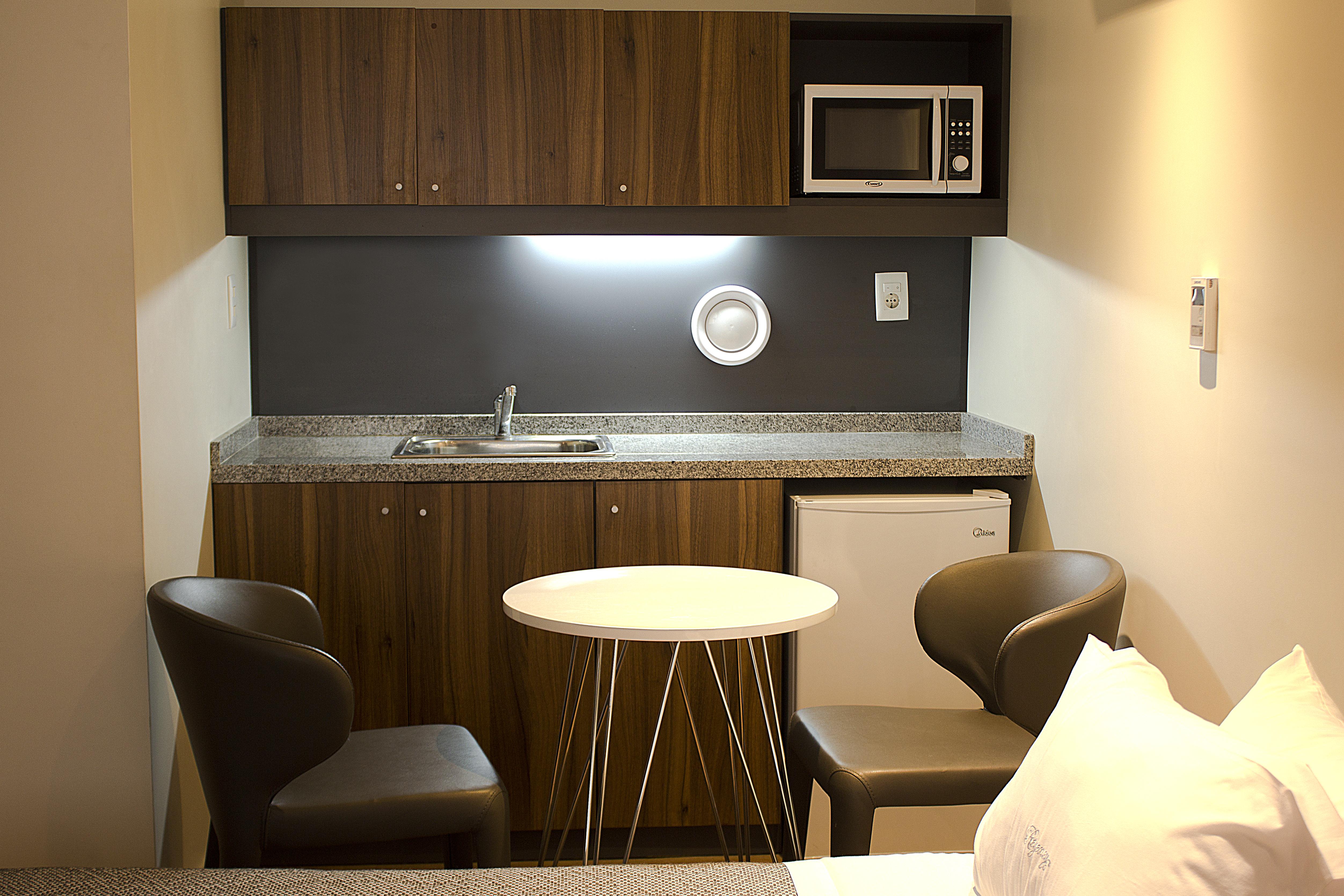 Regency Way Montevideo Hotel Esterno foto