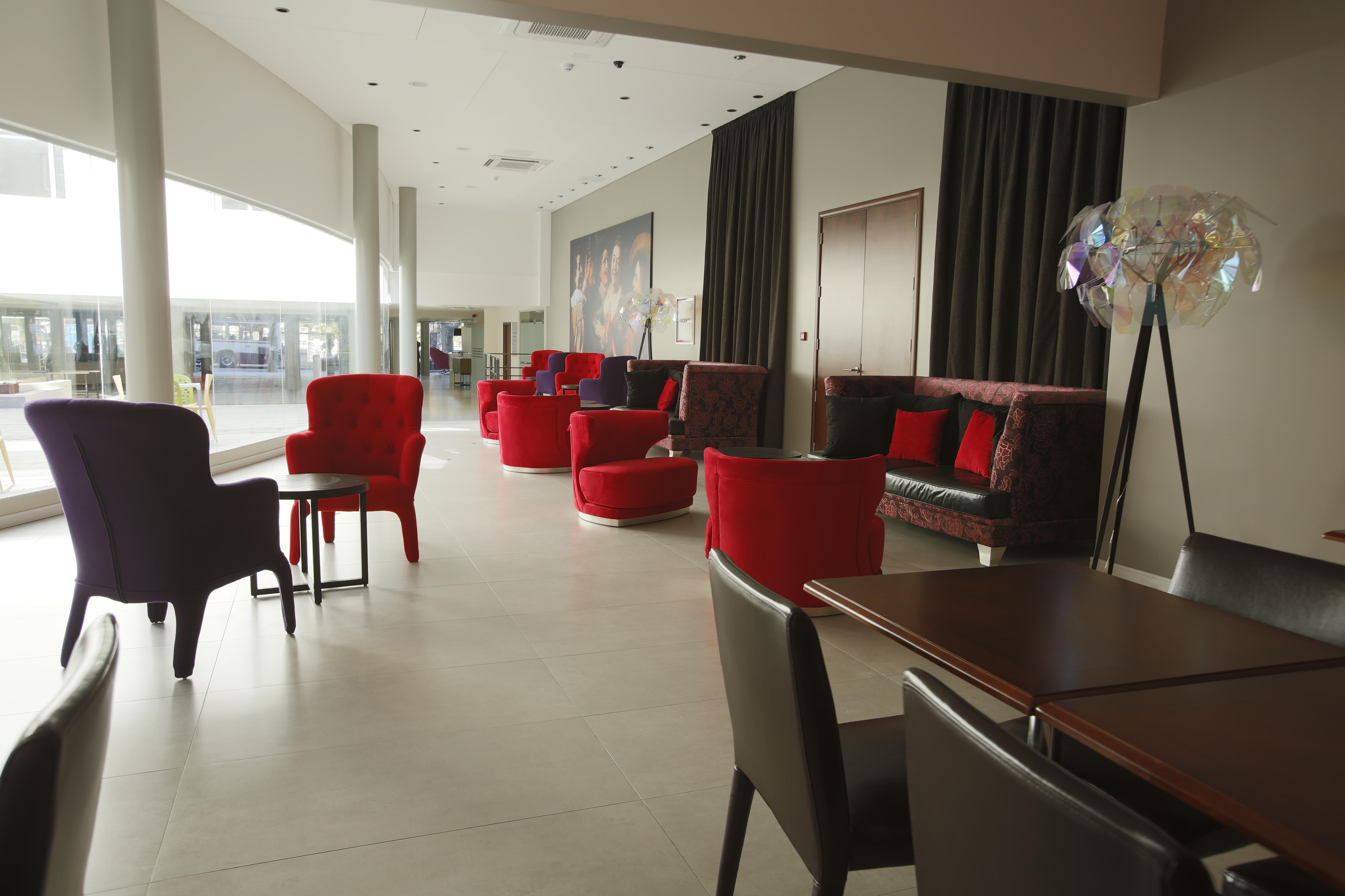 Regency Way Montevideo Hotel Esterno foto