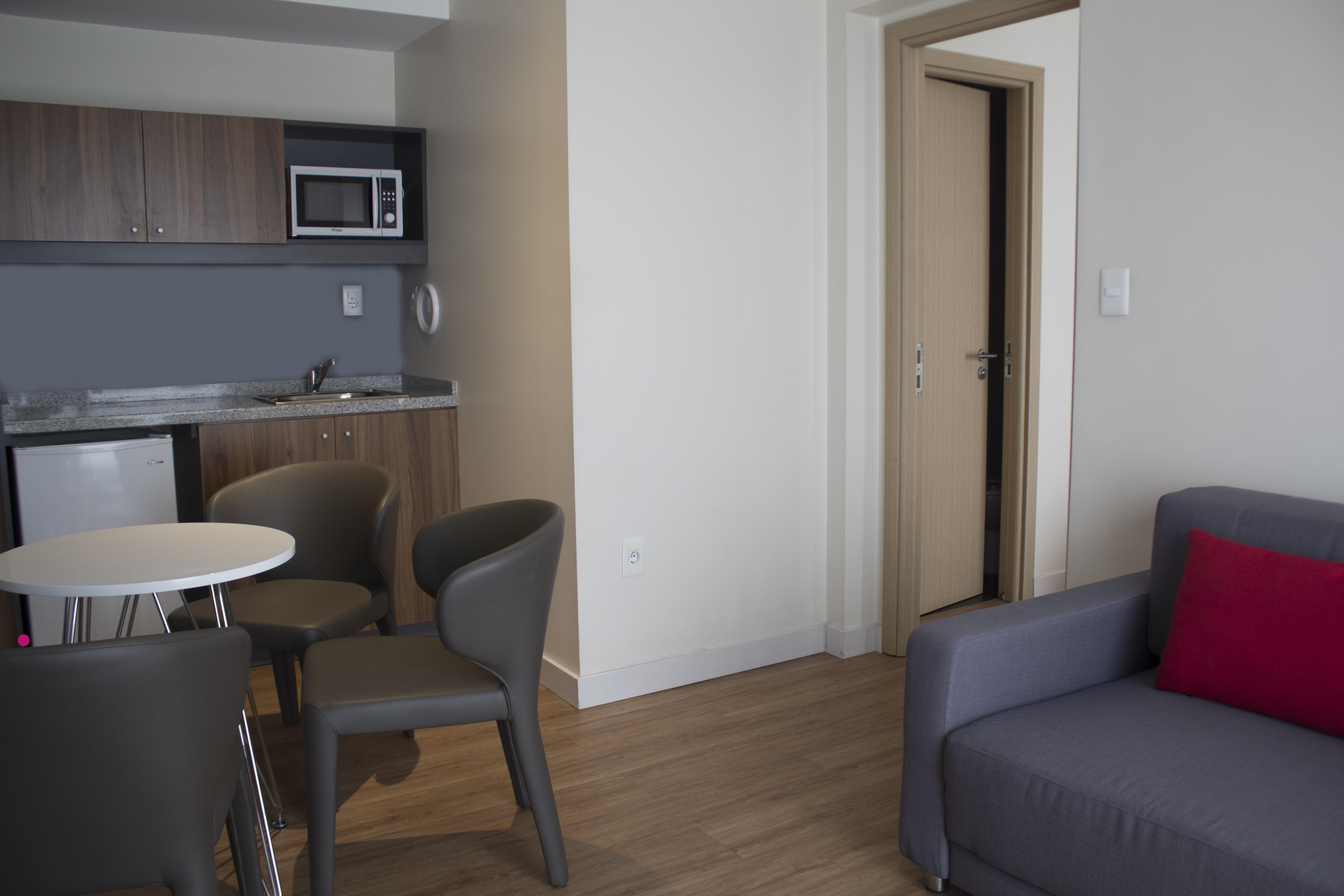 Regency Way Montevideo Hotel Esterno foto