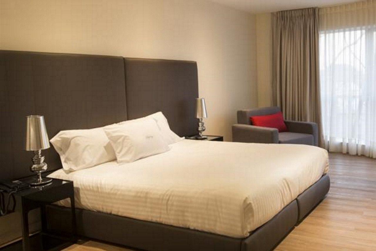 Regency Way Montevideo Hotel Esterno foto