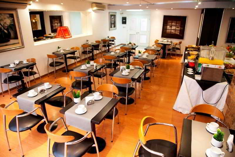 Regency Way Montevideo Hotel Esterno foto